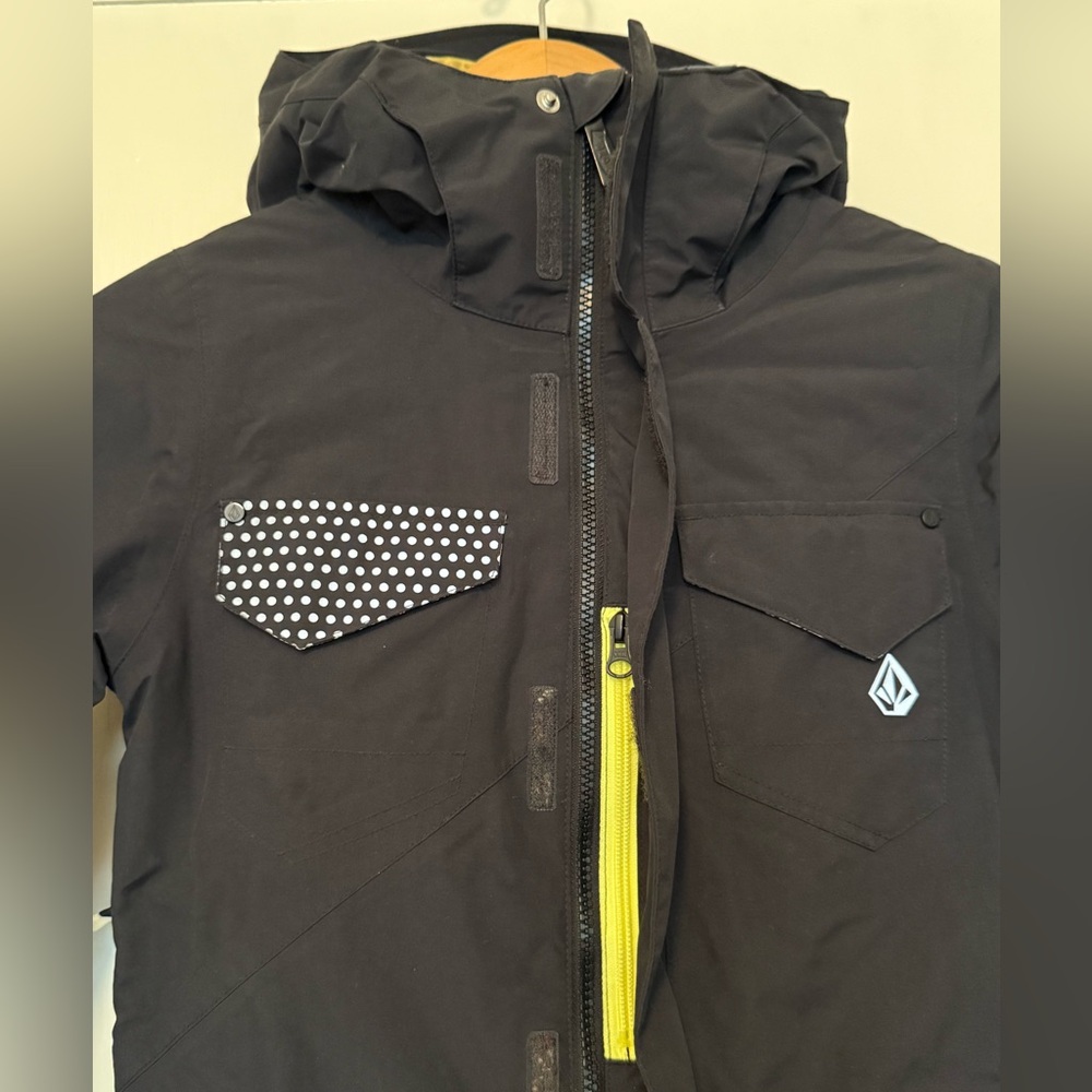 Volcom Ski & Snowboard Jacket (Matching Snow Pant… - image 1